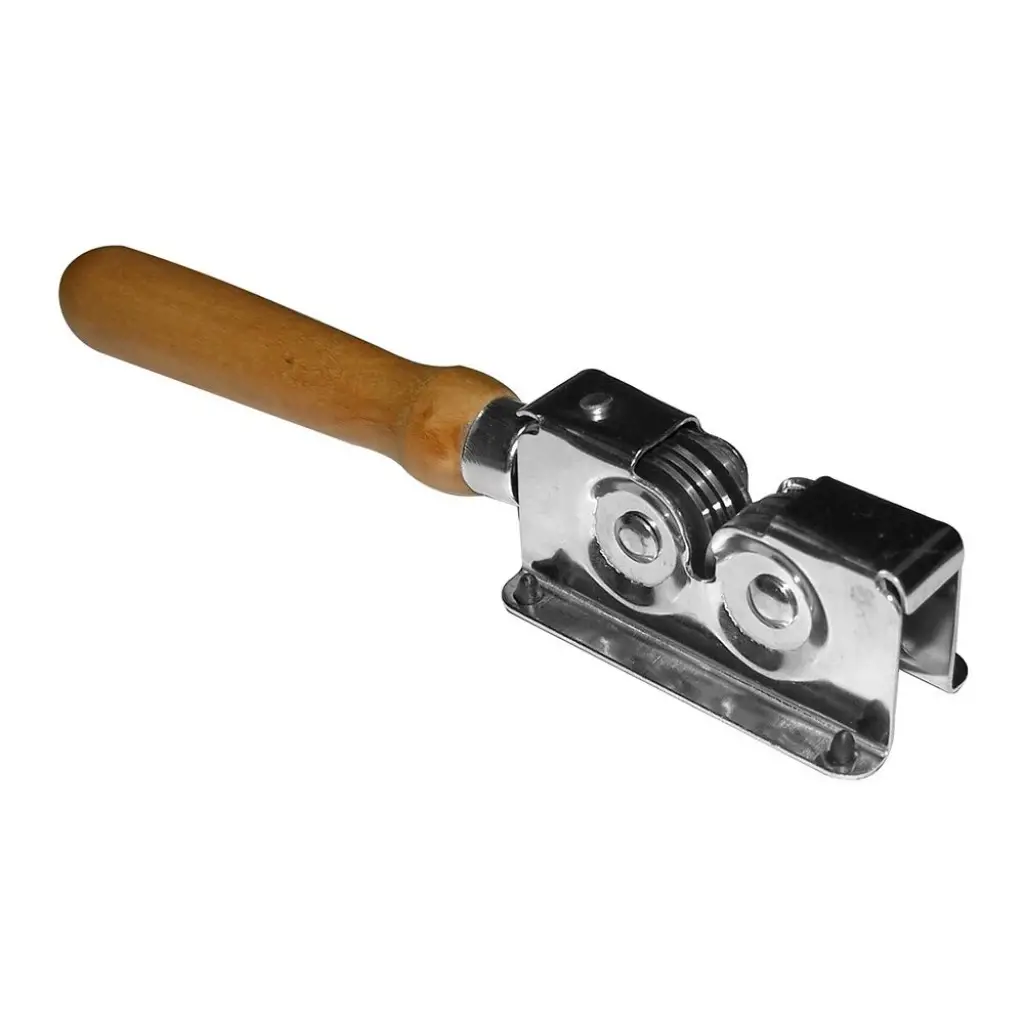 картинка Ножеточка с деревянной ручкой